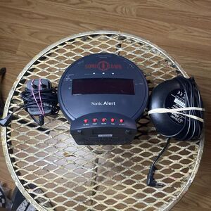Sonic Alert Sonic Bomb Loud Dual Alarm Clock with Bed Shaker TESTED WORKS